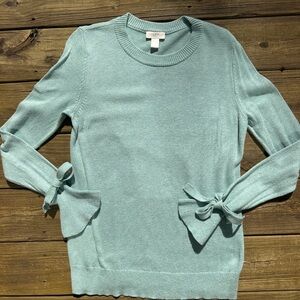 LOFT Light Green Crew Neck Sweater with Bow Accents, size L